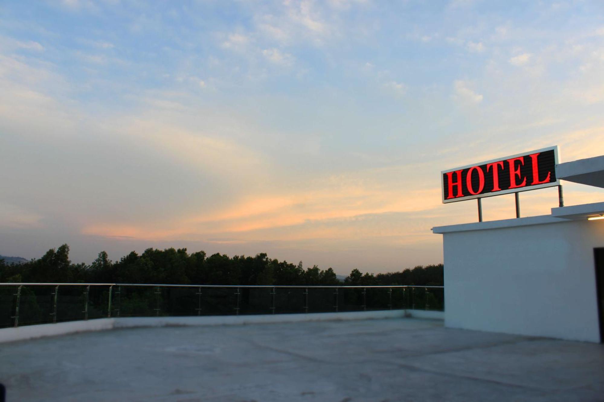 Hotel Time Boutique Nilai Eksteriør billede
